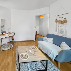 Cosy Avec Smart Tv & Wi-fi , Le Plessis-Robinson France